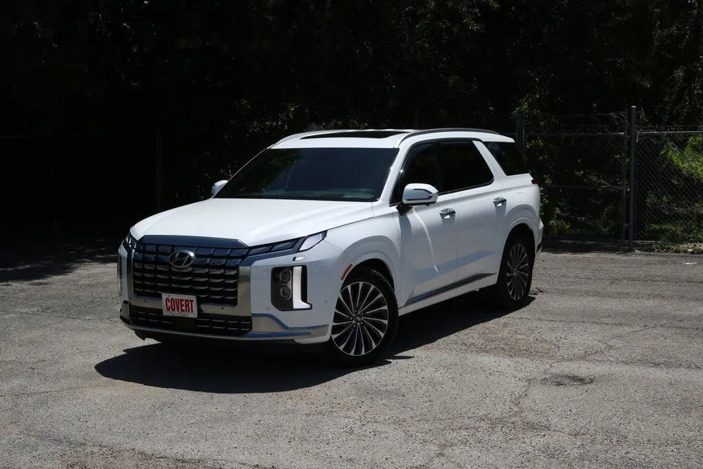 White 2024 Hyundai Palisade Calligraphy for sale in Austin, TX