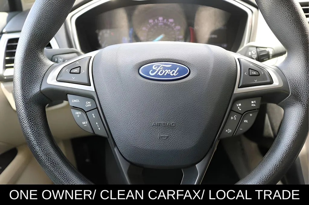 Ford Fusion photo 16
