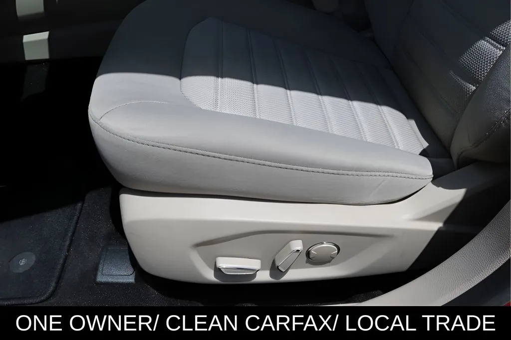 Ford Fusion photo 12