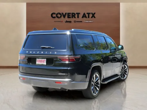 More photos of 2022 Jeep Wagoneer Series II at Covert Chrysler Dodge Jeep Ram, TX