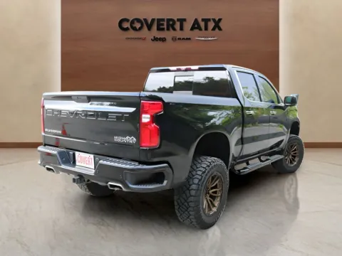 More photos of 2021 Chevrolet Silverado 1500 High Country at Covert Chrysler Dodge Jeep Ram, TX