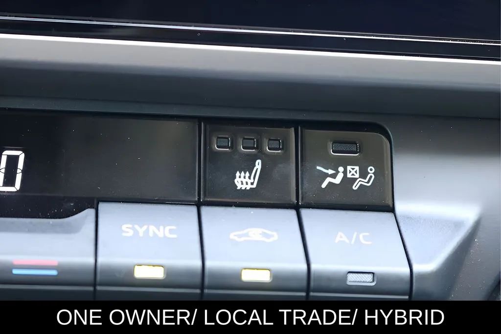 Toyota Camry photo 15