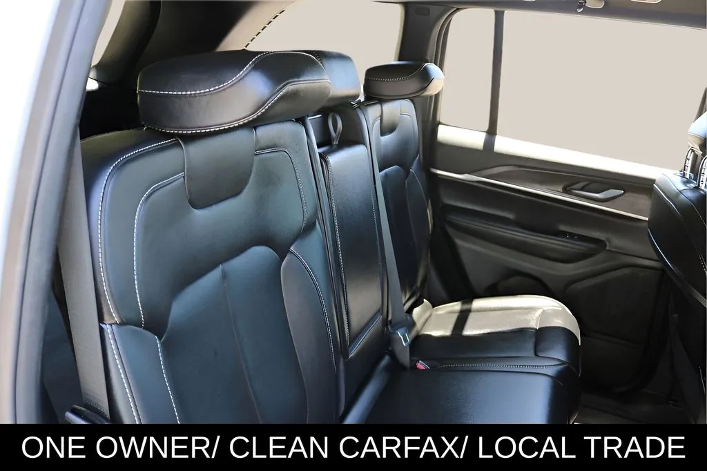 Jeep Grand Cherokee photo 15