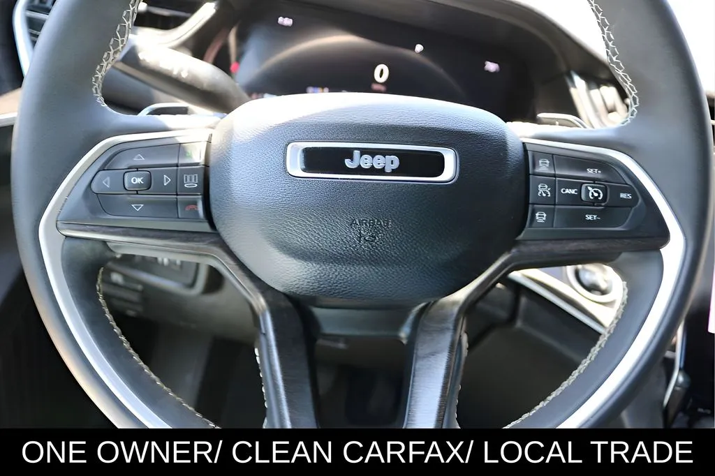 Jeep Grand Cherokee photo 17