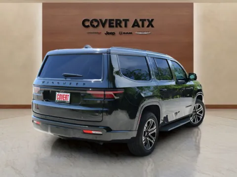 More photos of 2023 Jeep Wagoneer Series II at Covert Chrysler Dodge Jeep Ram, TX