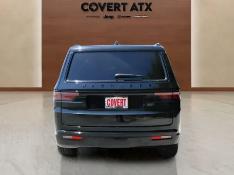 More photos of 2023 Jeep Wagoneer Series II at Covert Chrysler Dodge Jeep Ram, TX