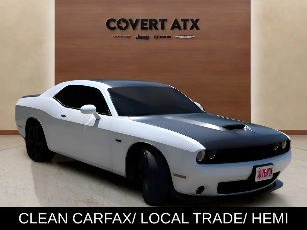 Dodge Challenger photo 7