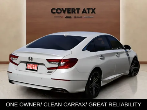 More photos of 2021 Honda Accord Touring 2.0T at Covert Chrysler Dodge Jeep Ram, TX