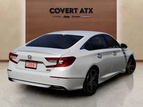 More photos of 2021 Honda Accord Touring 2.0T at Covert Chrysler Dodge Jeep Ram, TX