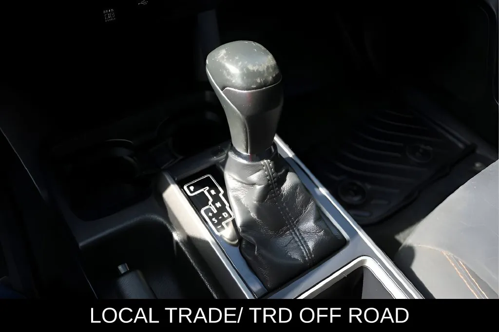 Toyota Tacoma photo 19