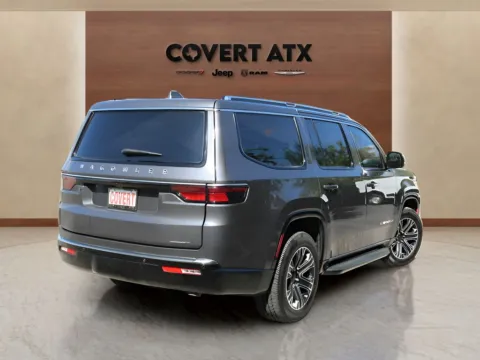 More photos of 2022 Jeep Wagoneer Series III at Covert Chrysler Dodge Jeep Ram, TX