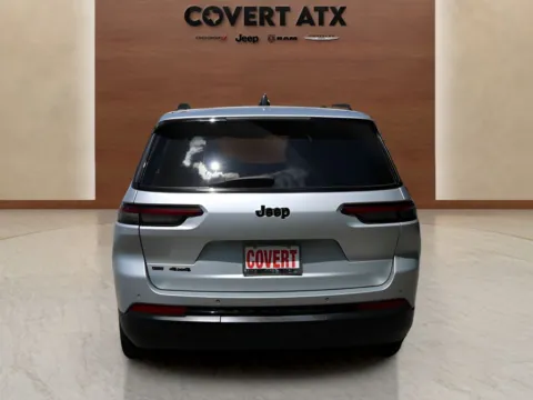 More photos of 2022 Jeep Grand Cherokee L Altitude at Covert Chrysler Dodge Jeep Ram, TX