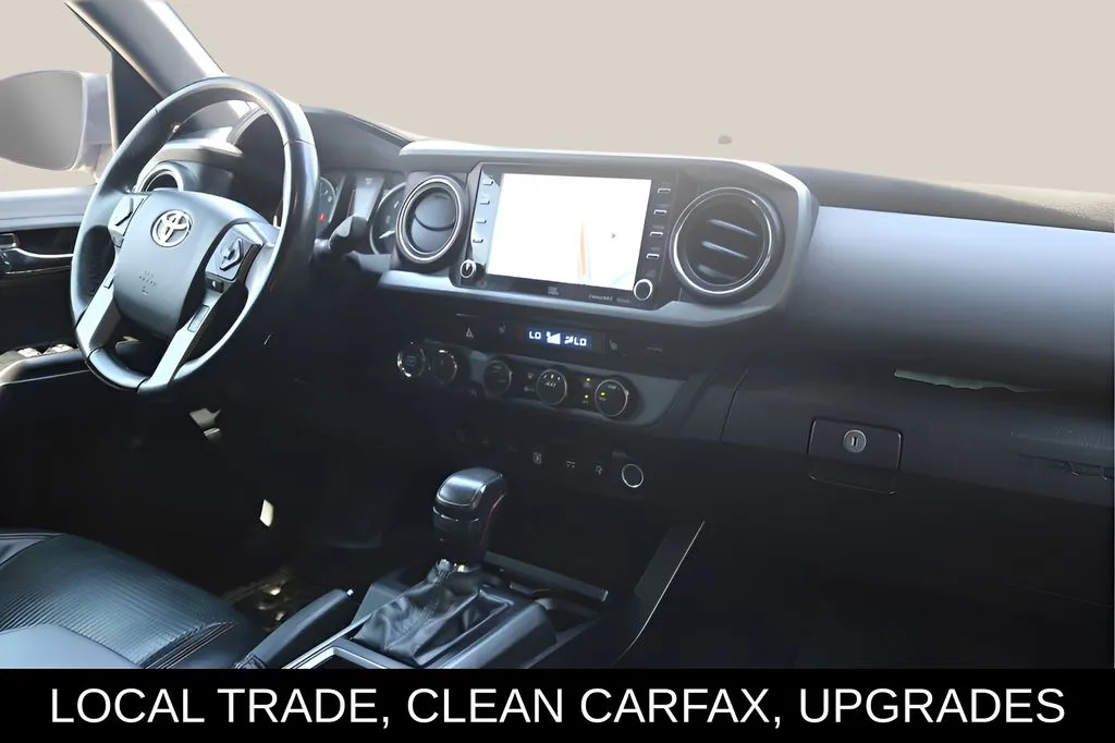 Toyota Tacoma photo 17
