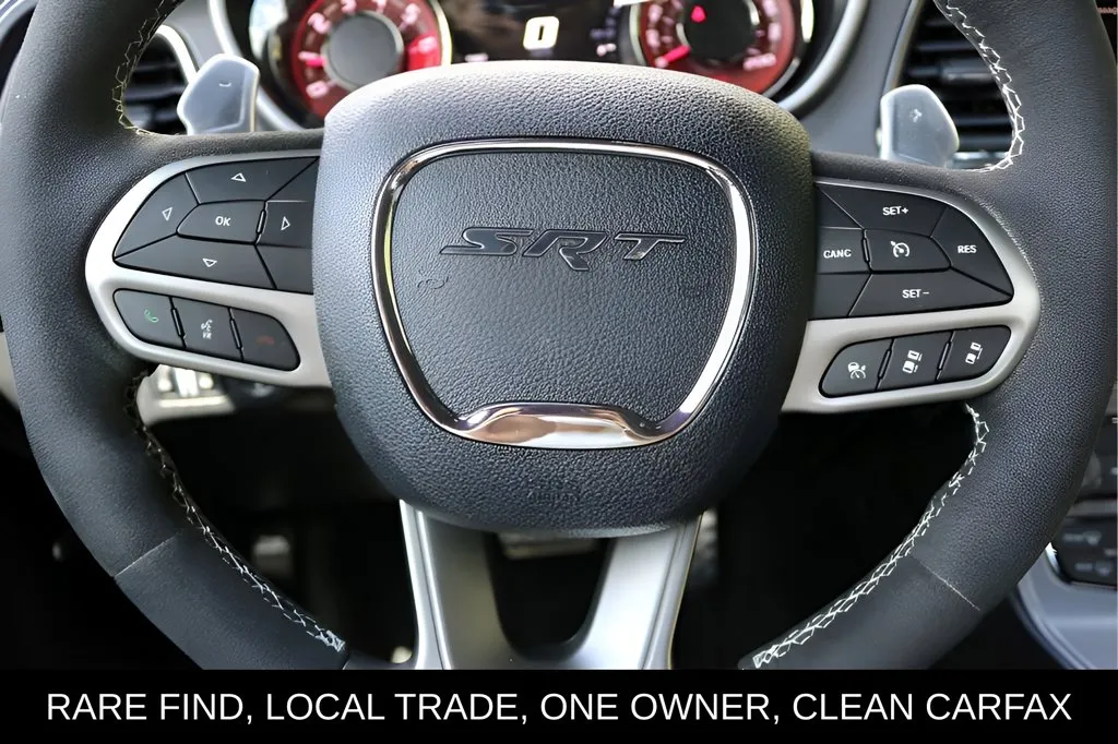 Dodge Challenger photo 12