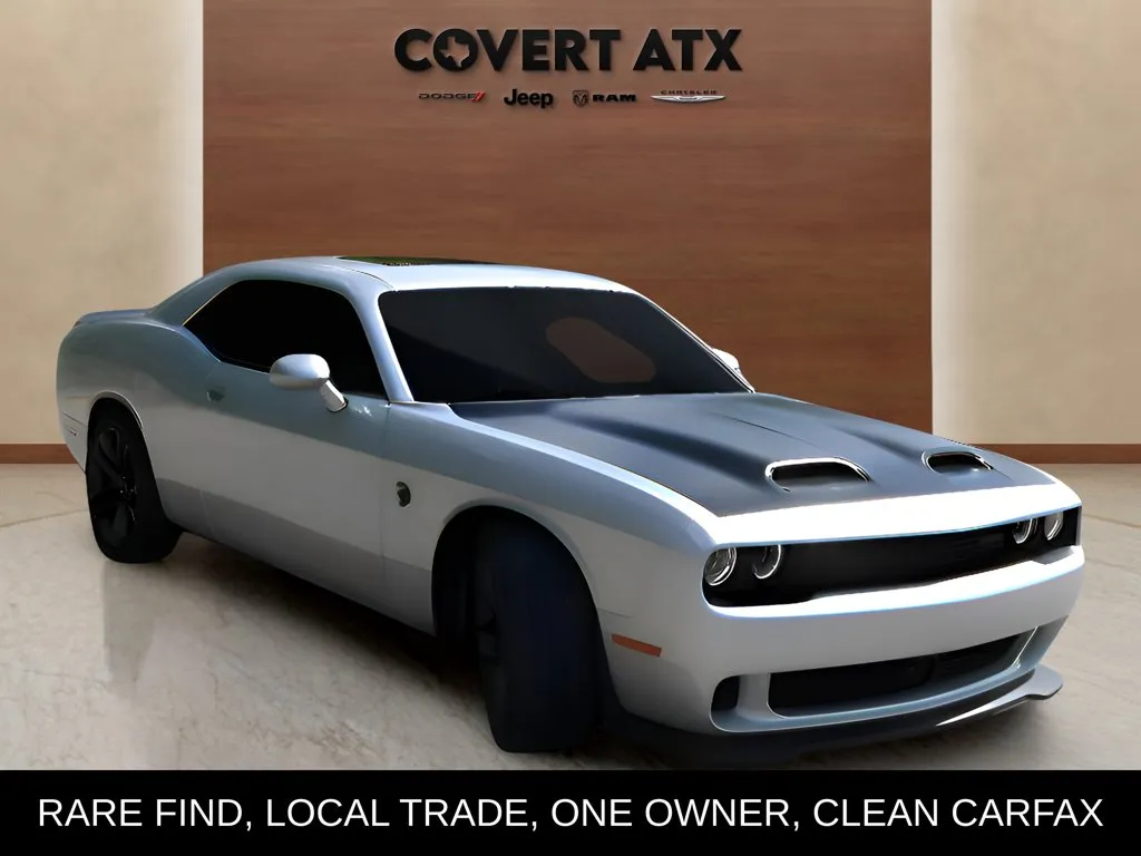 Dodge Challenger photo 8