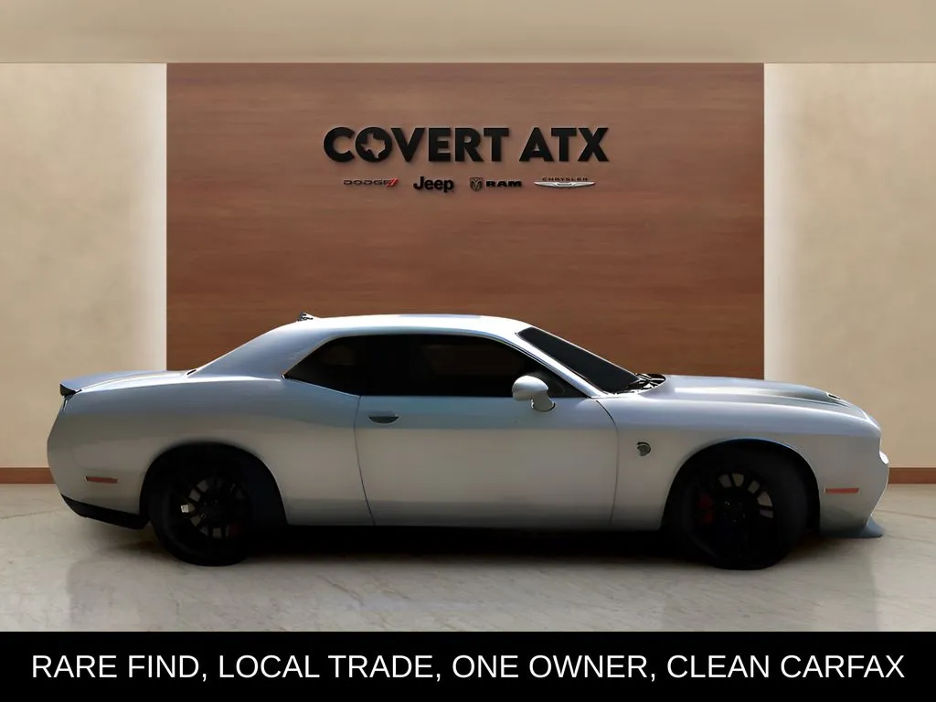 Dodge Challenger photo 7