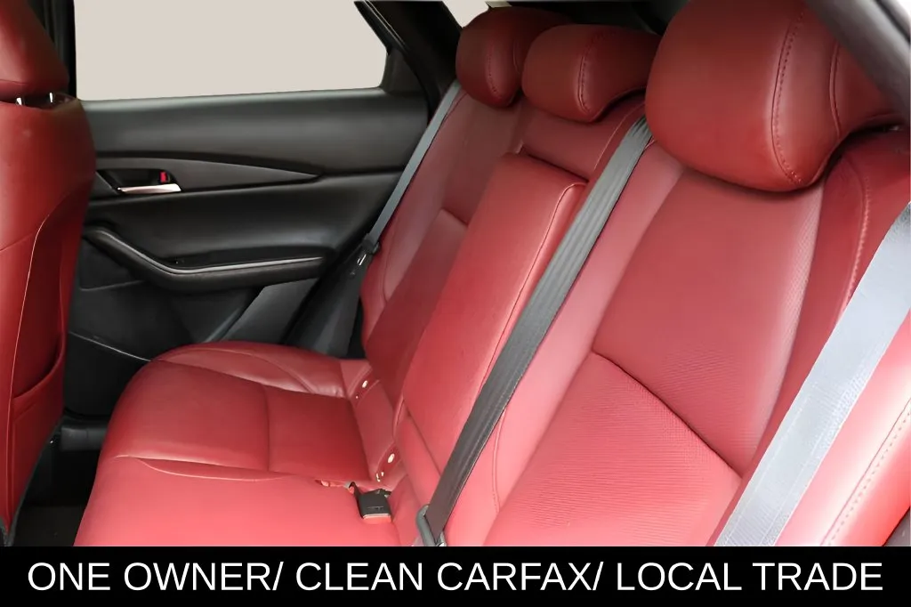 Mazda CX-30 photo 15