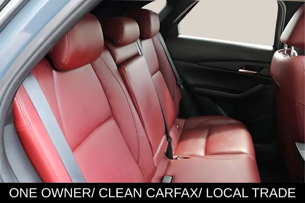 Mazda CX-30 photo 17