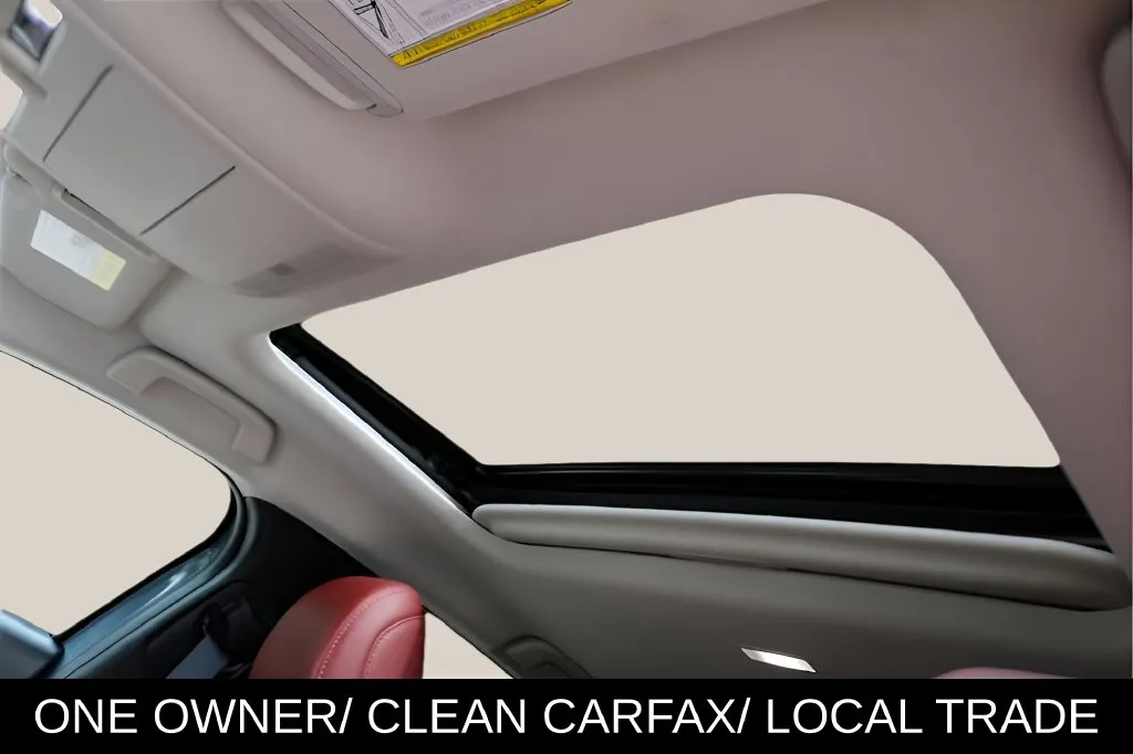 Mazda CX-30 photo 11