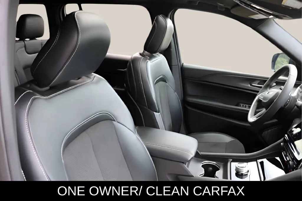 Jeep Grand Cherokee photo 15