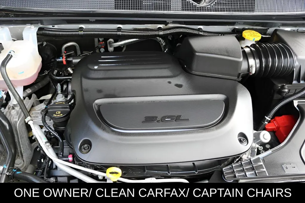Chrysler Pacifica photo 9