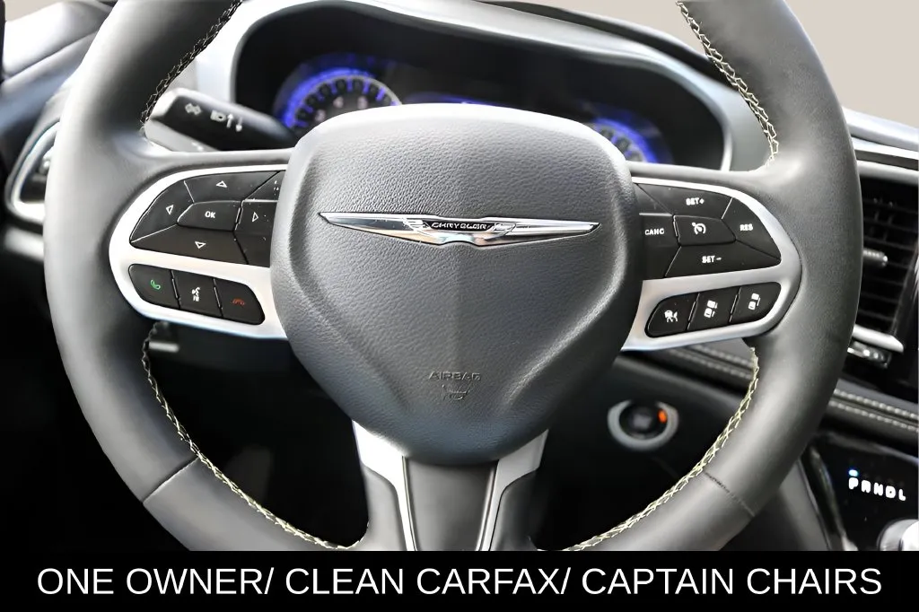 Chrysler Pacifica photo 20