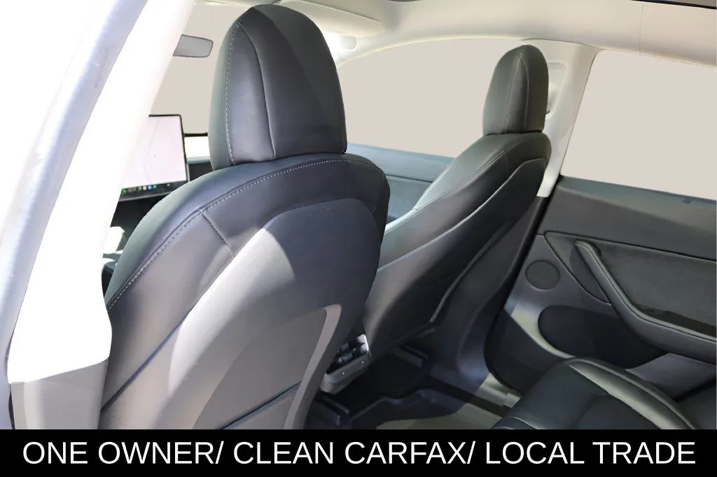 Tesla Model Y photo 16