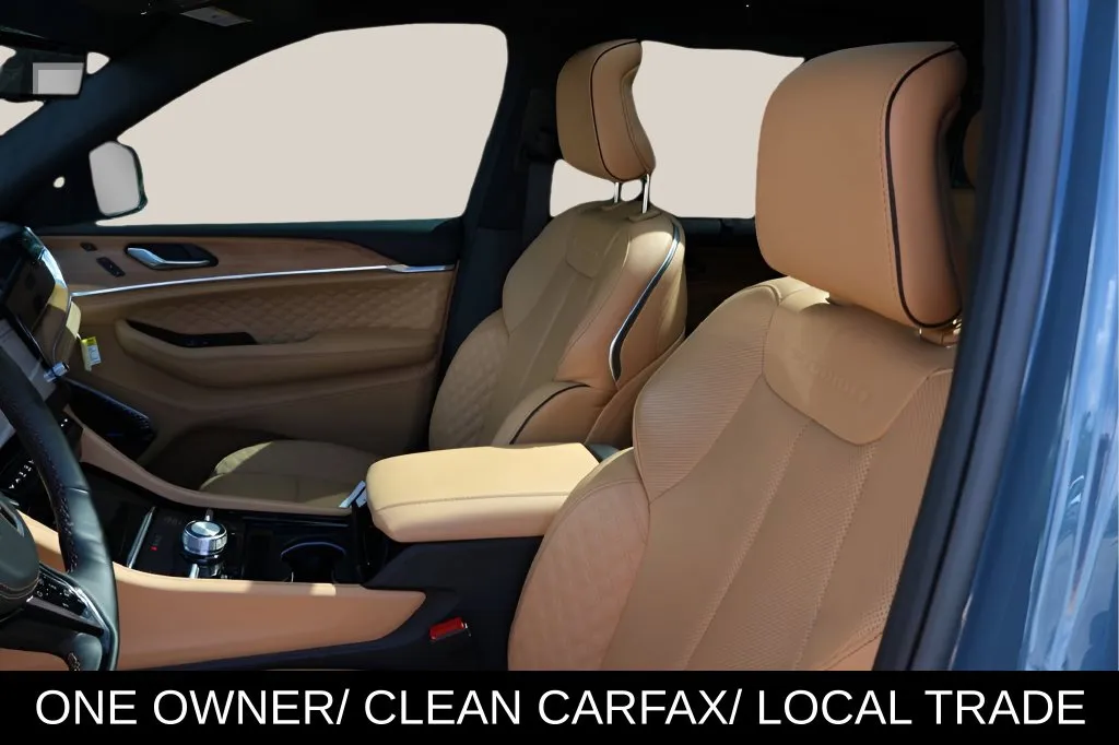 Jeep Grand Cherokee photo 12