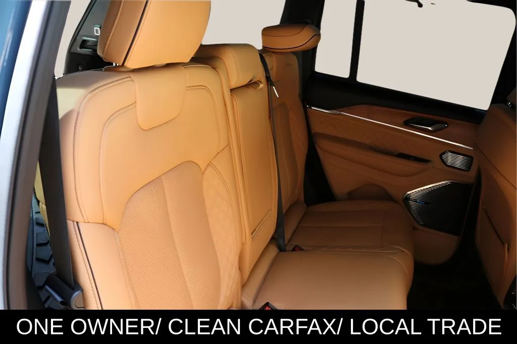 Jeep Grand Cherokee photo 18