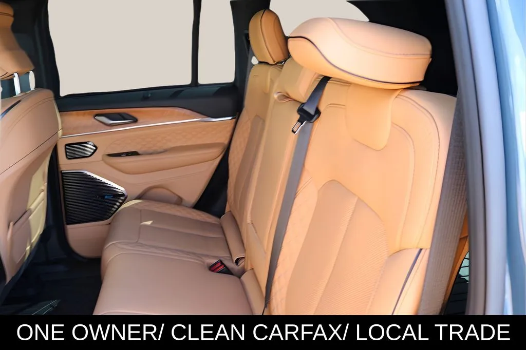 Jeep Grand Cherokee photo 16