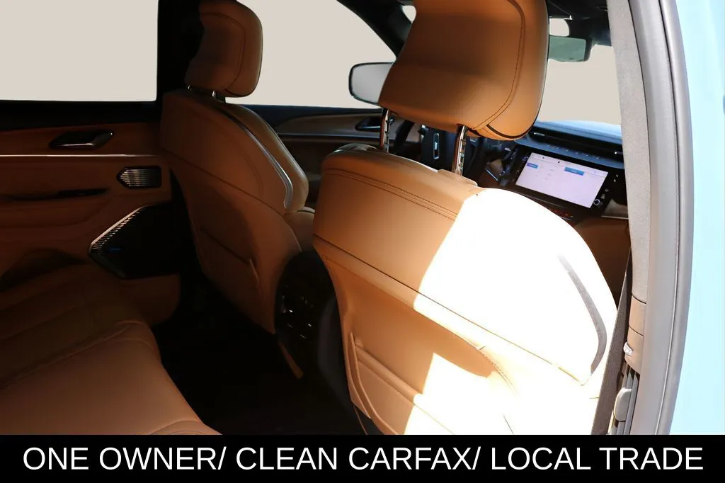 Jeep Grand Cherokee photo 19