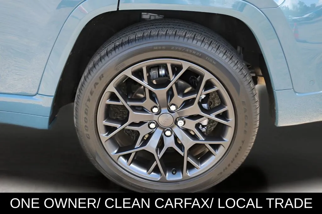 Jeep Grand Cherokee photo 9