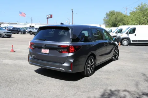More photos of 2025 Honda Odyssey EX-L at Covert Chrysler Dodge Jeep Ram, TX