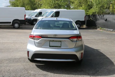 More photos of 2020 Toyota Corolla LE at Covert Chrysler Dodge Jeep Ram, TX