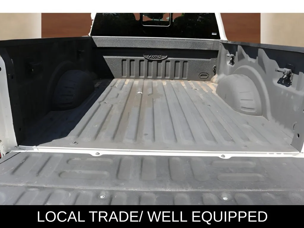 Ford F-250SD photo 9