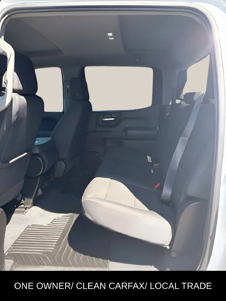 Chevrolet Silverado photo 12