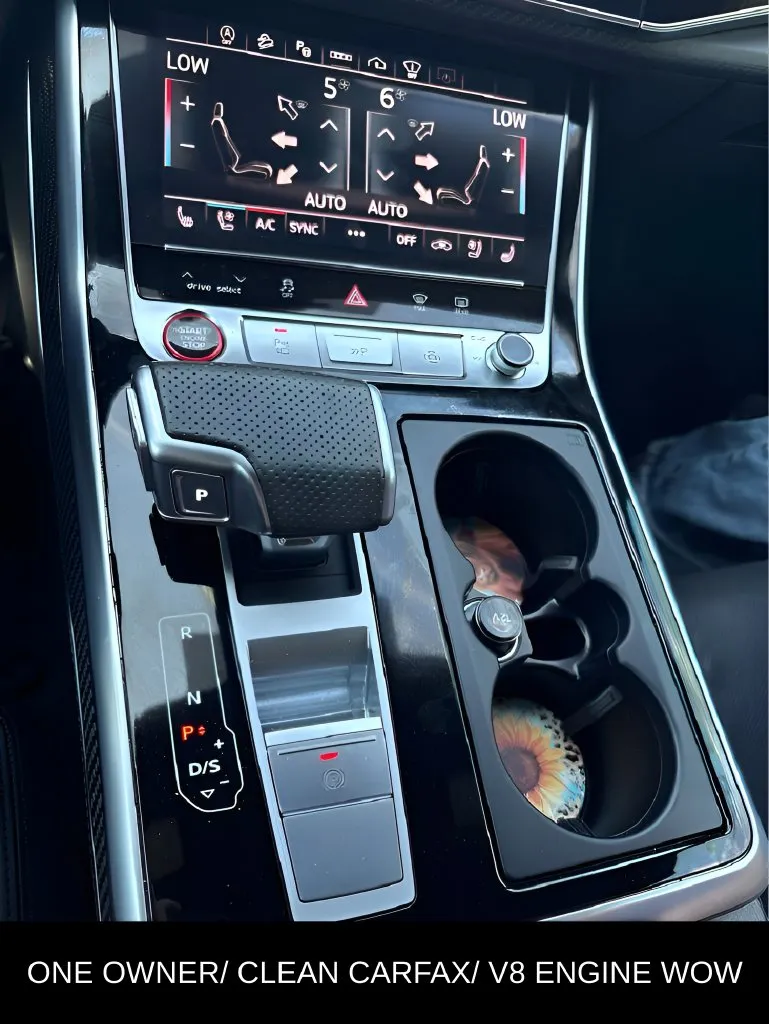 Audi RS Q8 photo 21