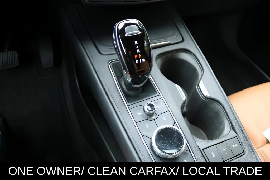 Cadillac XT4 photo 24