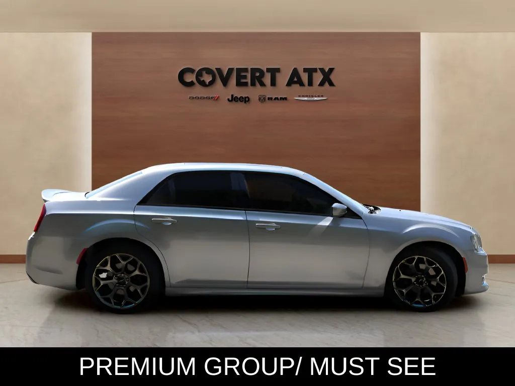 Chrysler 300 photo 6