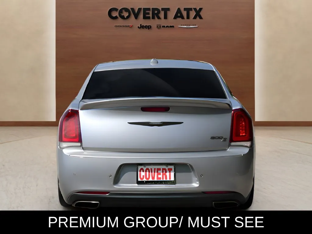 Chrysler 300 photo 4