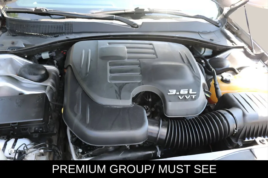 Chrysler 300 photo 9