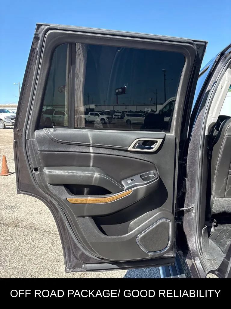 GMC Yukon photo 12