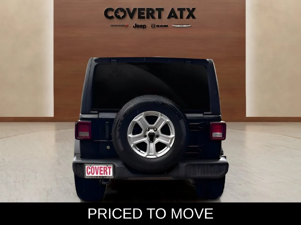 Jeep Wrangler photo 4