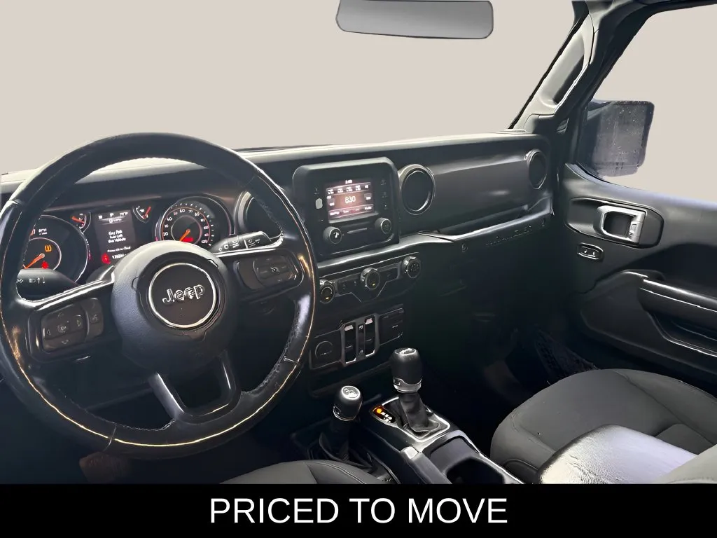 Jeep Wrangler photo 16