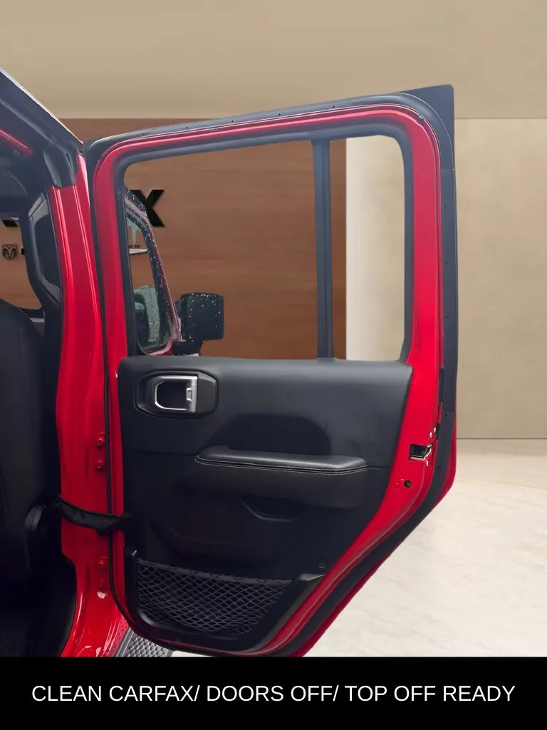 Jeep Wrangler photo 12
