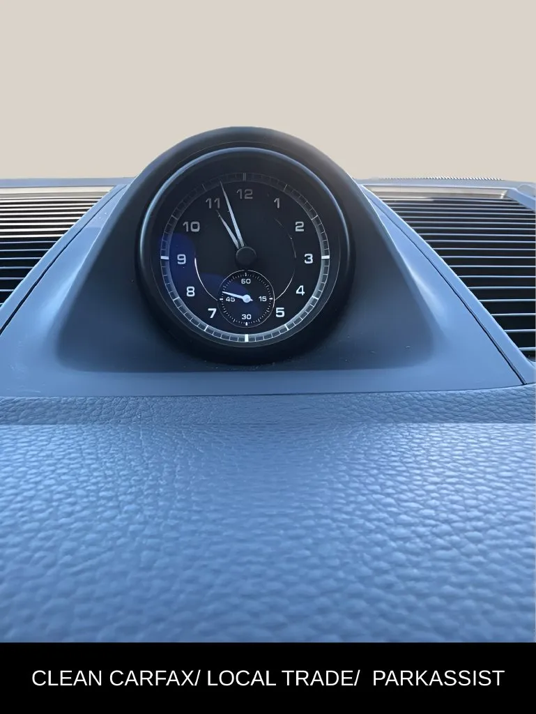 Porsche Macan photo 18