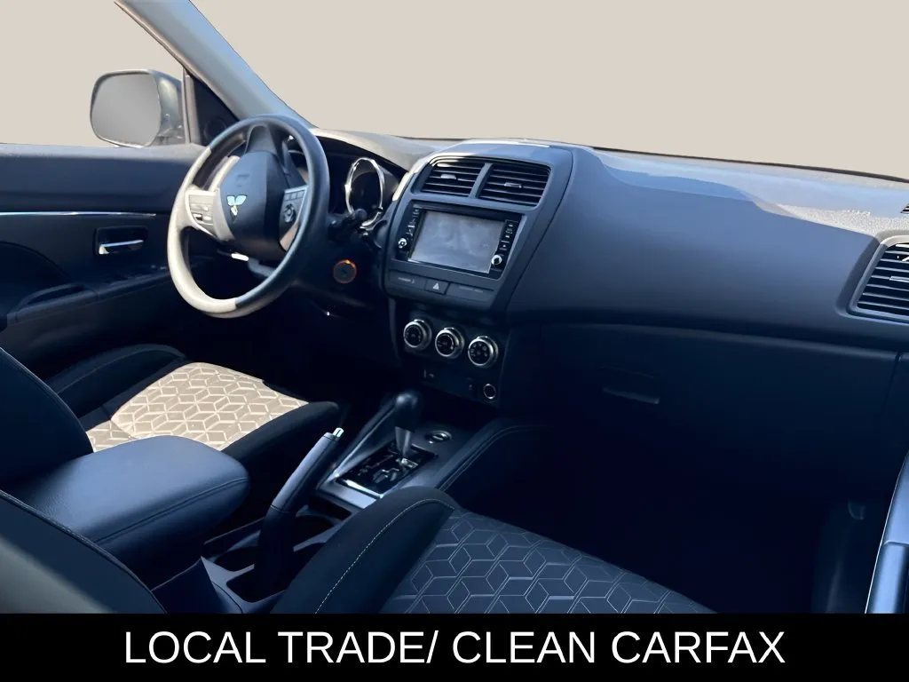 Mitsubishi Outlander Sport photo 12
