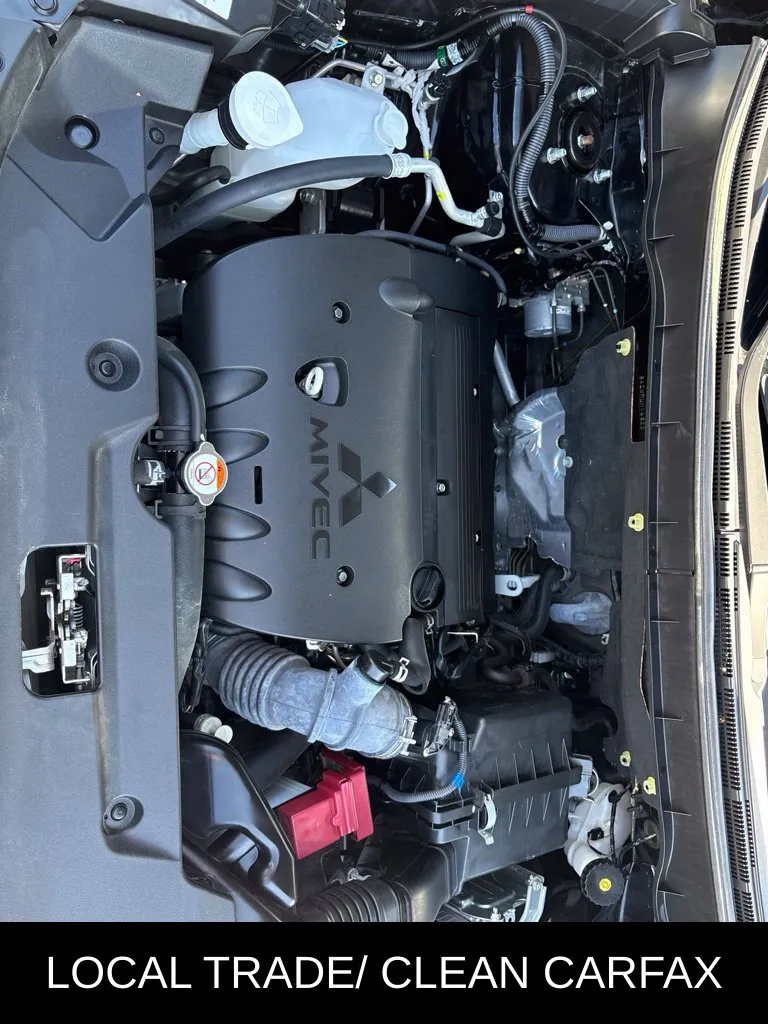 Mitsubishi Outlander Sport photo 9