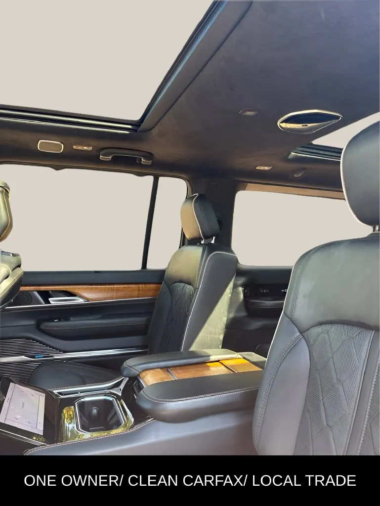 Jeep Grand Wagoneer photo 16