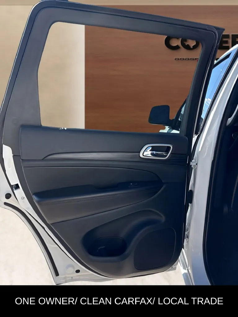 Jeep Grand Cherokee photo 15